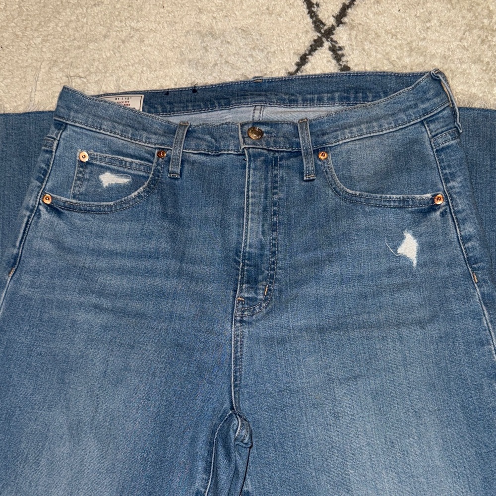 GAP tall Blue Distressed Jeans - Picture 1 of 3